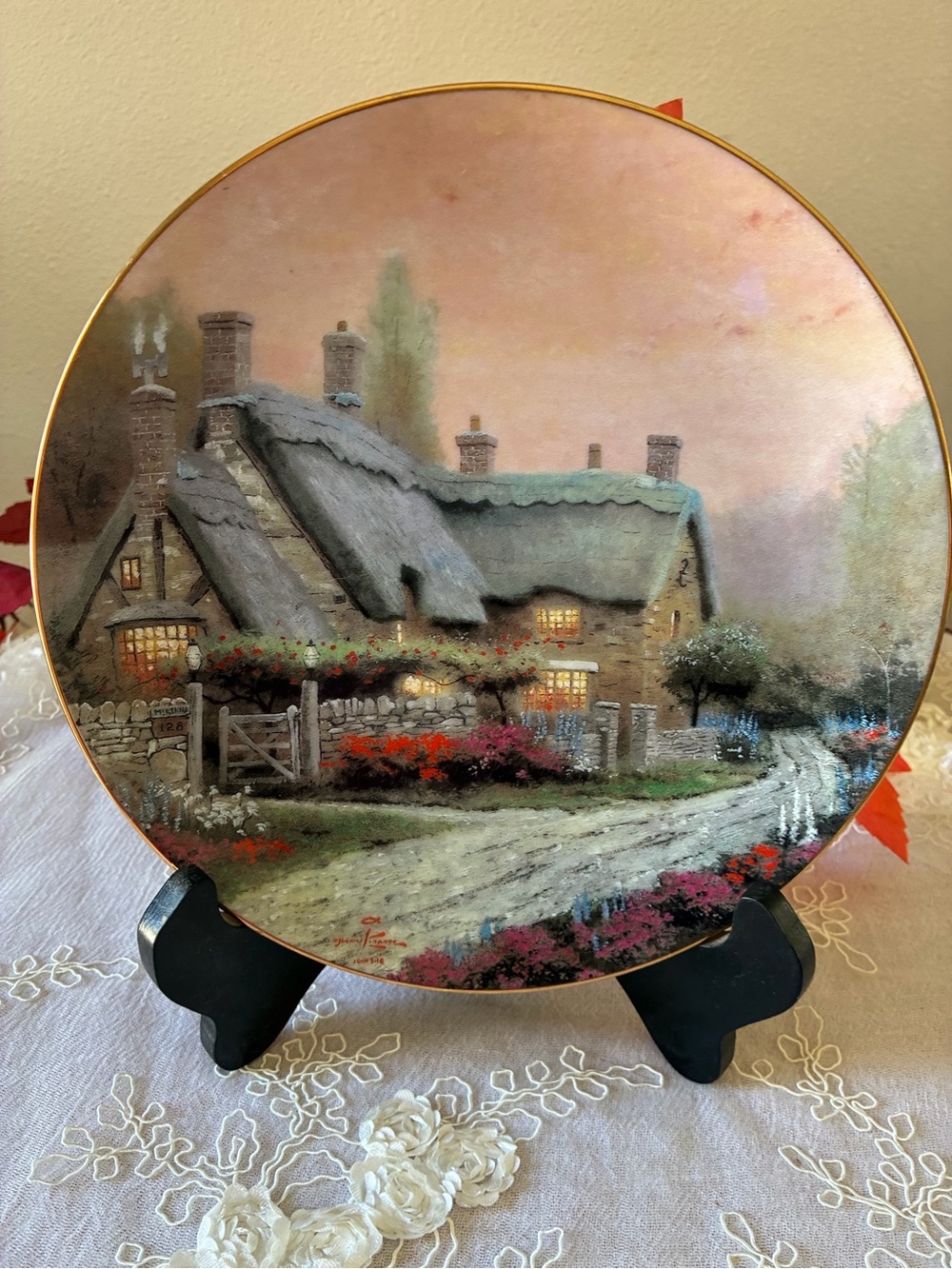 Hand-Painted Thatched Cottage Decorative Plate - Soft Pink & Cream